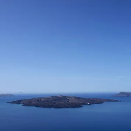 Caldera Edge Fira (Santorini)