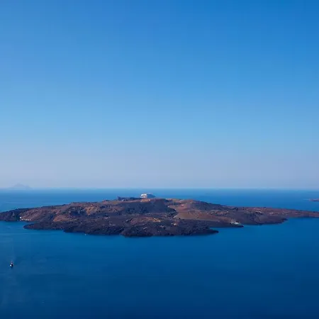 Caldera Edge Hotel 4*