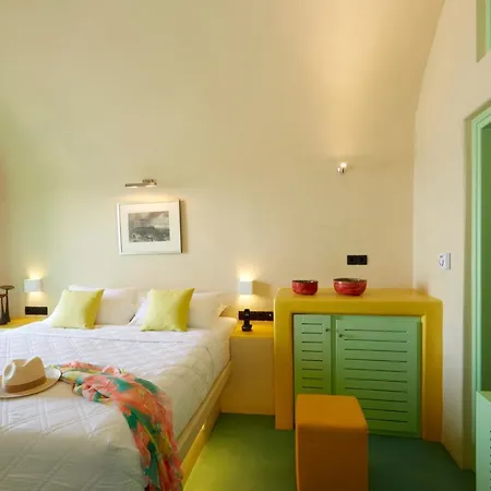 Ξενοδοχείο Caldera Edge 4*