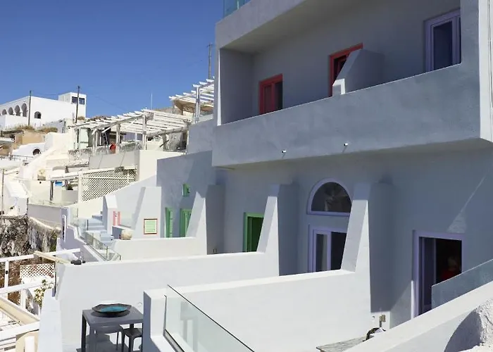 Caldera Edge Fira (Santorini)