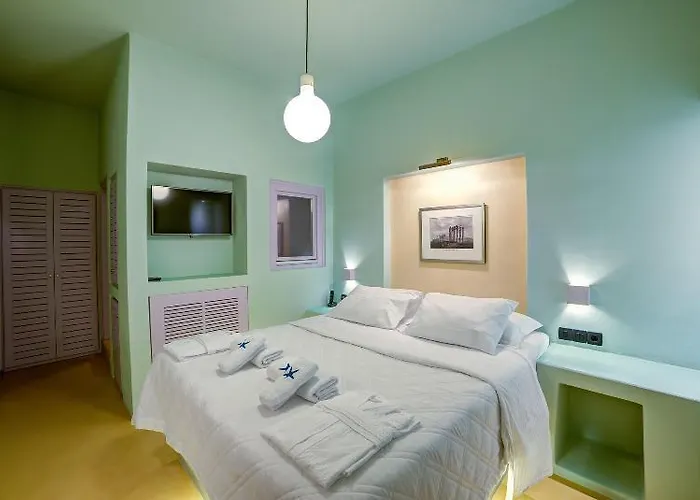 Caldera Edge 4* Fira (Santorini)