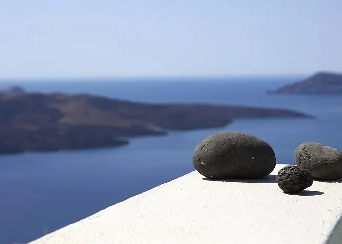 Caldera Edge Fira (Santorini)