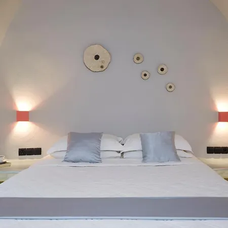 Caldera Edge Hotel Fira (Santorini)