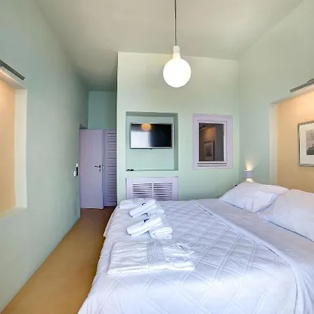 Hotel Caldera Edge 4*