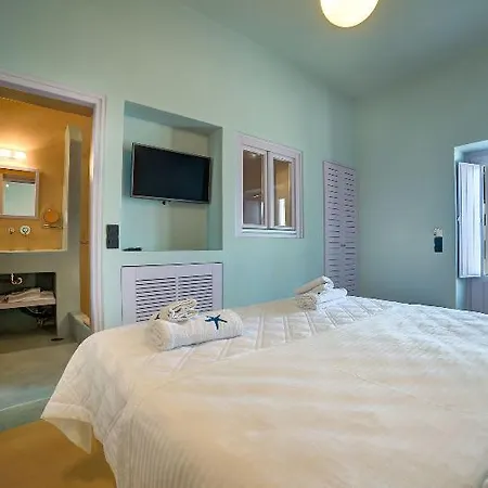 Hotel Caldera Edge 4*