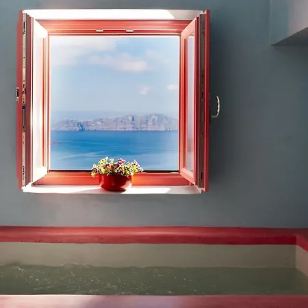 Caldera Edge Fira (Santorini)