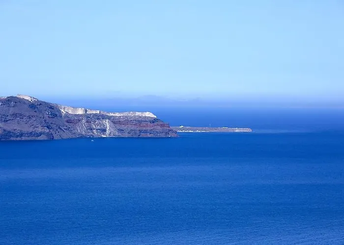 Caldera Edge Fira (Santorini)