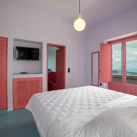 Caldera Edge Hotel 4*