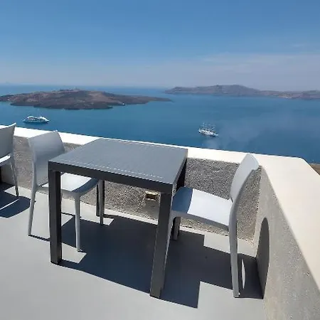 Caldera Edge Hotel 4*