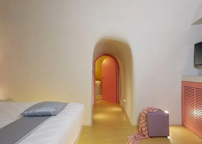 Caldera Edge Hotel Firá