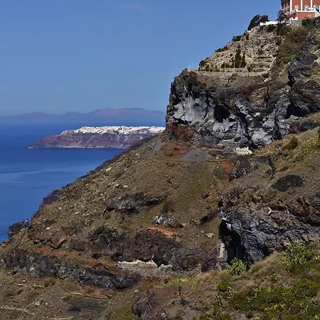 Caldera Edge Hotel 4*